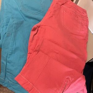 Bandolino (2) Capri Jeans (size 16)